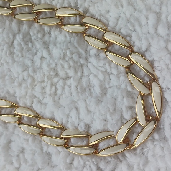 NAPIER GOLD/WHITE CHAIN - Picture 4 of 4